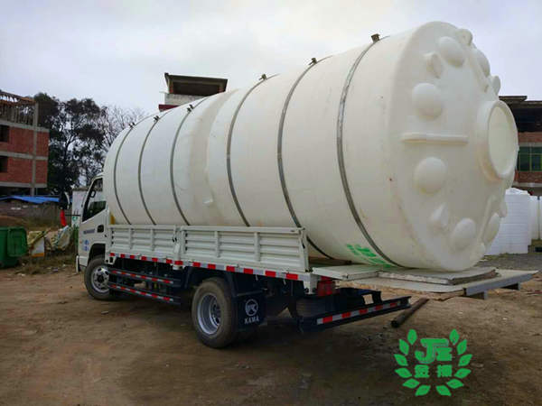 专业的雨水收集储罐